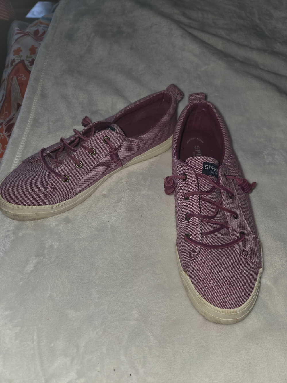 Sperry Women’s Dusty Pink Canvas Lace-Up Sneakers